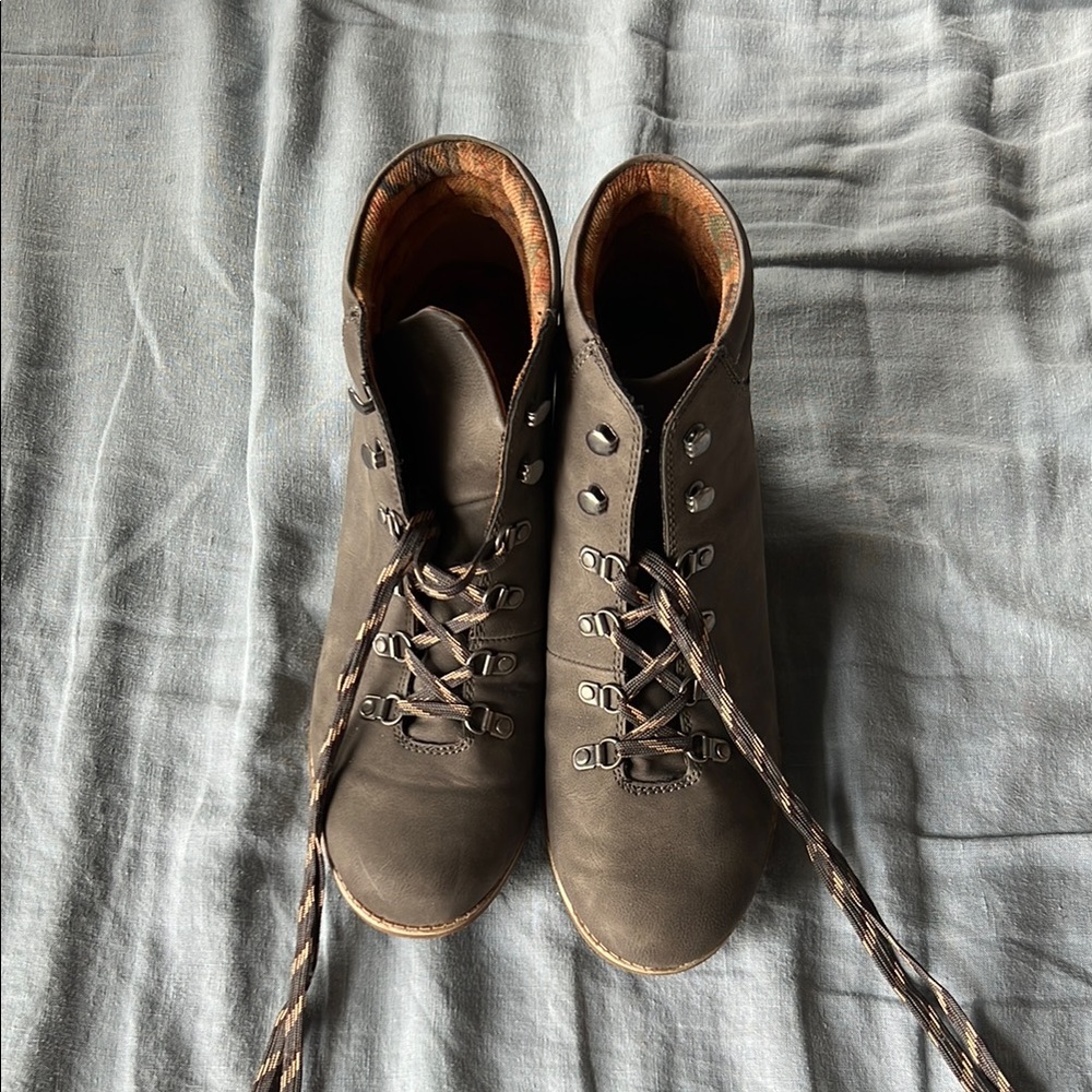 BOC grey heeled booties